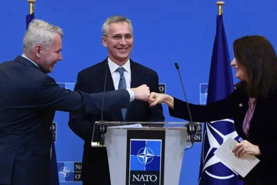 Vì sao Thụy Điển - Phần Lan gấp rút "lên dây cót" gia nhập NATO?