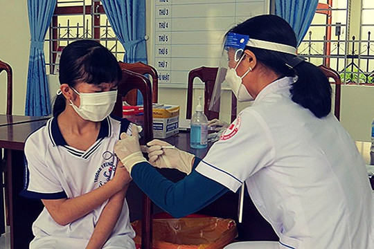 Sóc Trăng: Ngày đầu tiêm vaccine cho trẻ từ 5 đến dưới 12 tuổi
