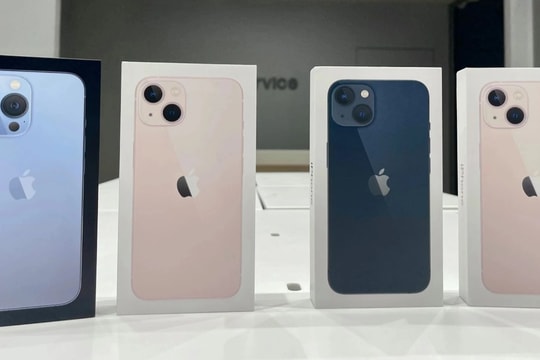 Sau iPhone 12, iPhone 13 'giá rẻ' lại đổ bộ về Việt Nam, có nên mua?