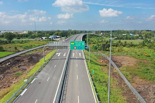 Cao tốc Trung Lương - Mỹ Thuận không thu phí 60 ngày đầu sau khánh thành