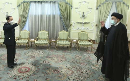 Tổng thống Iran ca ngợi quan hệ hợp tác với Trung Quốc