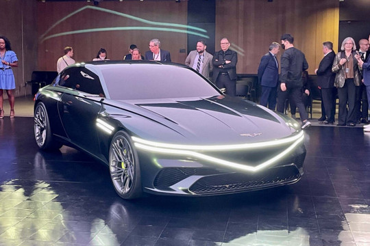 Genesis X Speedium Coupe 2023: Mẫu xe điện lấy cảm hứng từ một trường đua xe