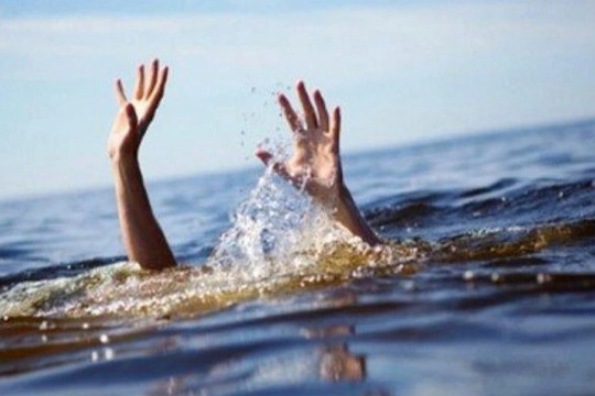 Nam sinh viên đuối nước tử vong tại bãi tắm nhân tạo ở Đồ Sơn