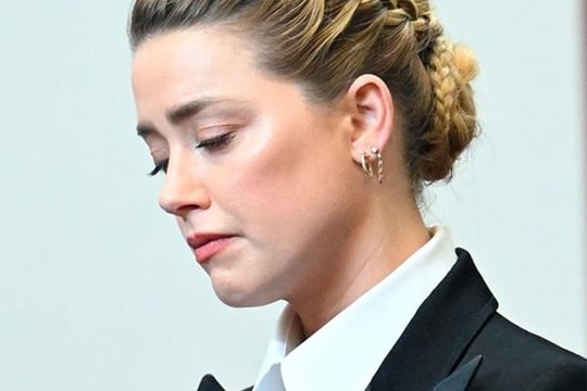 Amber Heard yêu cầu bác bỏ vụ kiện nhưng tòa từ chối