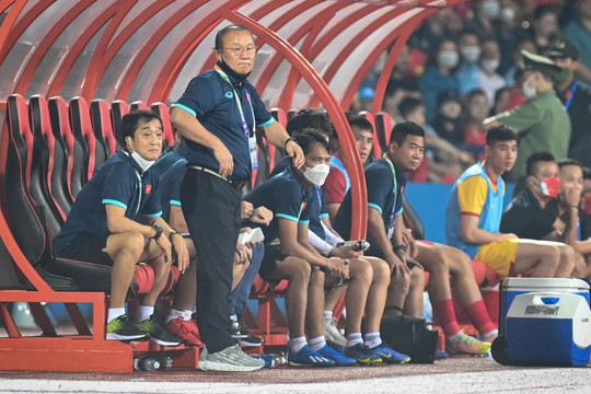 HLV Park Hang Seo: "U23 Indonesia sa sút thể lực sau 60 phút"