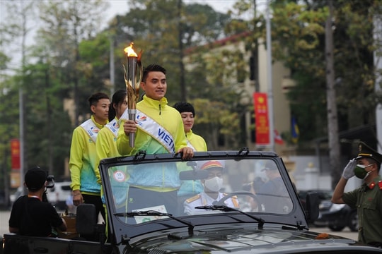 Nghi lễ xin lửa và rước đuốc báo hiệu mở màn SEA Games 31