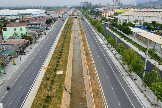 Diện mạo mới đoạn đường 1,5km "tiêu tốn" 165 tỷ đồng ở Ninh Bình
