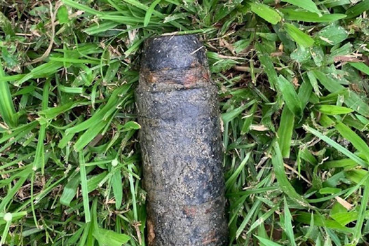Liên tiếp phát hiện đầu đạn pháo 'khủng' ở Thừa Thiên - Huế
