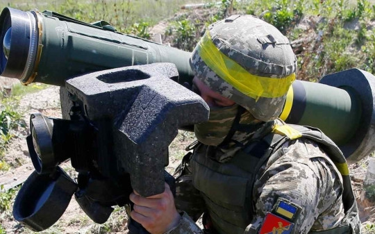 Mỹ nêu ưu tiên trong xung đột Nga-Ukraine, mất bao lâu để 'hồi' lại số tên lửa đã cấp cho Kiev?