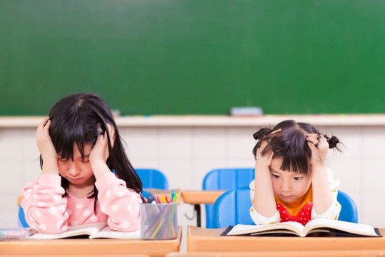 Con bạn có đang đối mặt với ‘stress học đường’?