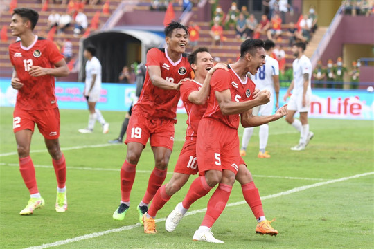 Thắng U23 Philippines 4-0, U23 Indonesia tự quyết vé vào bán kết