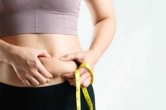 Bác sĩ chia sẻ 5 bí quyết giảm béo bụng tức khắc mà không cần ăn kiêng khổ sở