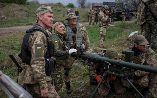Giữa chiến sự leo thang, Ukraine hành động bất ngờ, Nga thông báo đạt thỏa thuận ở Azovstal với Kiev