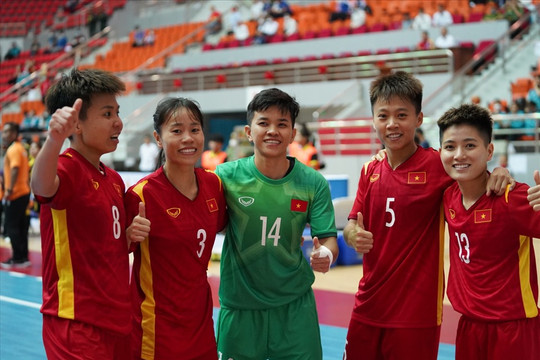 Thắng futsal Malaysia, tuyển futsal nữ Việt Nam hẹn Thái Lan ở "chung kết"