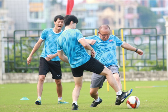 HLV Park Hang-seo và U23 Việt Nam tự tin chuẩn bị đối đầu U23 Malaysia