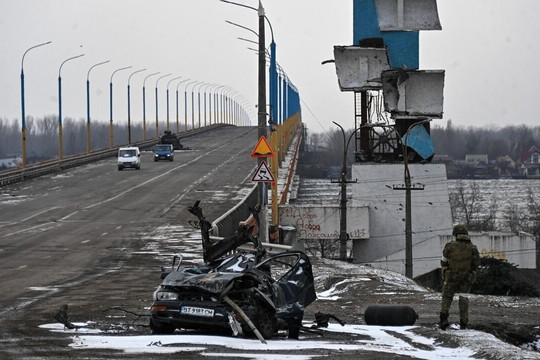 Xung đột Nga-Ukraine: Moscow ra cam kết với tỉnh Kherson, tuyên bố lực lượng đối phương ở Azovstal 'đầu hàng'