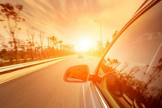 Các cách chống nóng xe ô tô hiệu quả giữa trời nắng đổ lửa