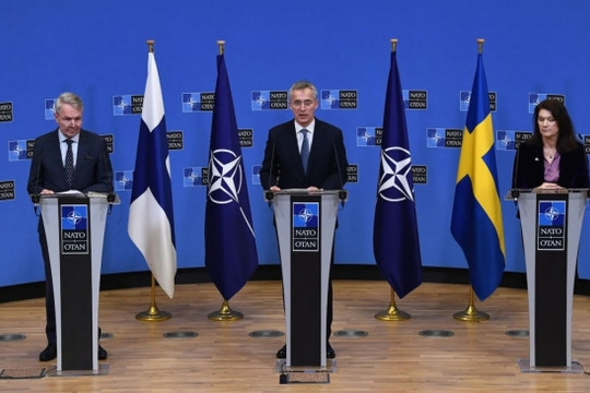 Ai cản Phần Lan và Thụy Điển vào NATO?