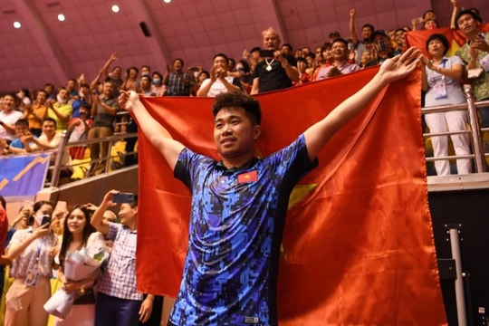 Bóng bàn Việt Nam giành HCV lịch sử ở SEA Games sau 19 năm
