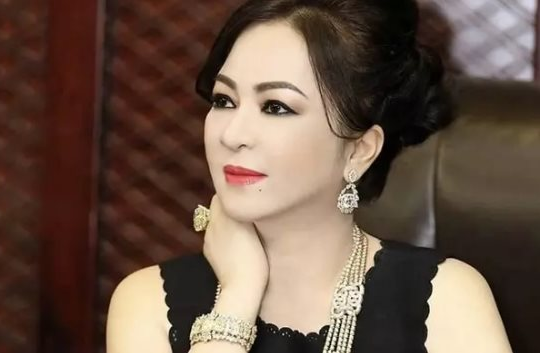 Xử phạt người tự xưng 'fan hâm mộ Nguyễn Phương Hằng'