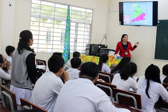 Công nghệ thông tin giúp nâng cao năng lực cho giáo viên khi triển khai chương trình mới