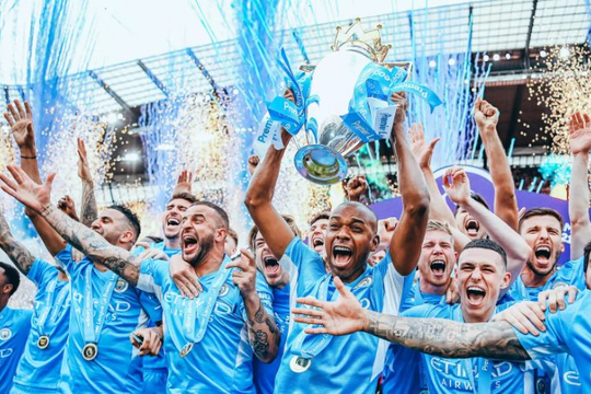 Man City vô địch Premier League: Pep Guardiola viết trang sử mới