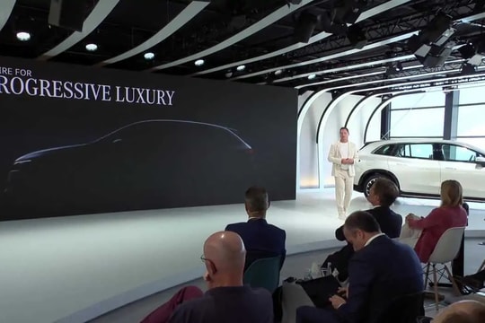 Mercedes EQE 2023 sẽ ra mắt vào cuối năm nay