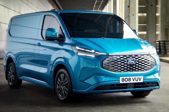 Ford E-Transit Custom EV 2023: mẫu xe thương mại thứ 2 chạy điện hoàn toàn của hãng xe Mỹ