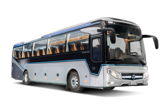 Thaco trình làng mẫu xe bus Mercedes-Benz mới, hợp tác với tập đoàn Daimler