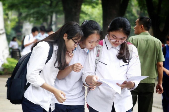 Hà Nội, TP.HCM và nhiều địa phương dự kiến tăng mạnh học phí năm học tới