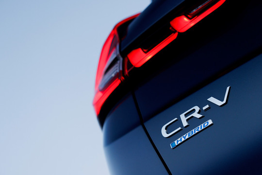 Honda CR-V 2023 được hé lộ: Thiết kế tinh chỉnh, có phiên bản hybrid