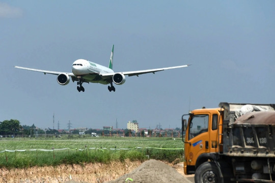 "Cò đất" đua nhau đẩy giá đất theo thông tin sân bay thứ 2 ở Hà Nội