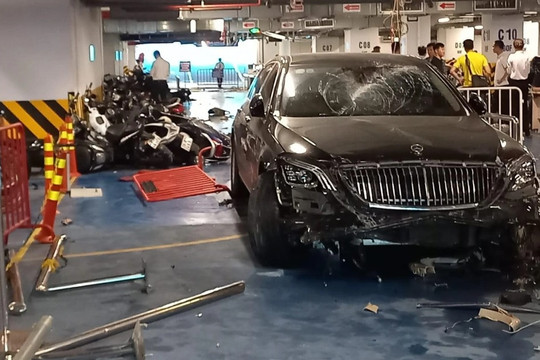 Bất ngờ về tài xế lái Mercedes Maybach tông loạt xe máy ở hầm chung cư