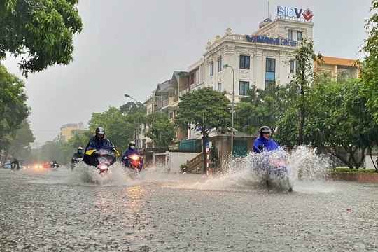 Hà Nội sẽ có 11 khu vực "mênh mông nước" nếu mưa cường độ lớn