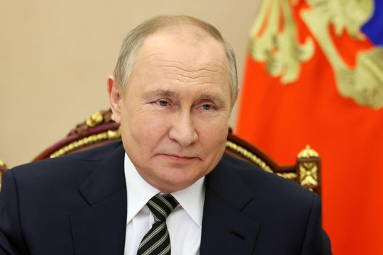 Ngoại trưởng Nga bác tin đồn về sức khỏe ông Putin
