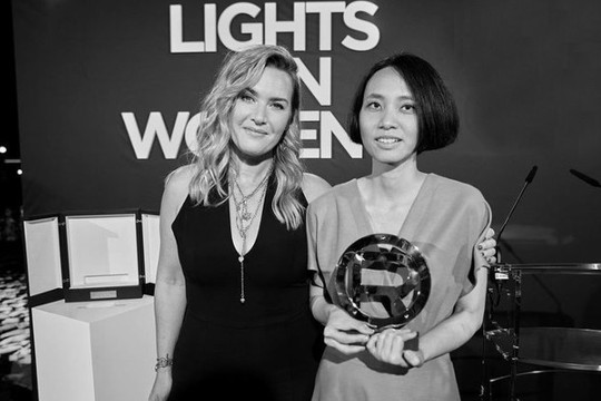 Nữ đạo diễn người Việt thắng giải truyền cảm hứng tại LHP Cannes 2022