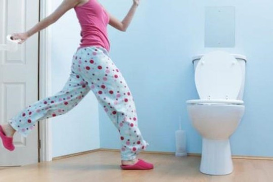 Làm thế nào để khử mùi khó chịu trong nhà vệ sinh sau khi đi đại tiện?