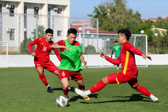 U23 Việt Nam tham quan sân thi đấu trước trận ra quân VCK U23 Châu Á 2022