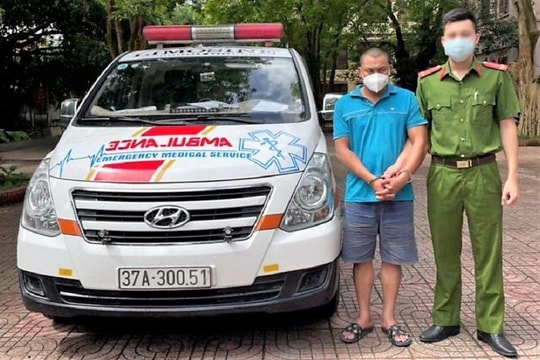 Nghệ An: Đối tượng cả gan dùng xe cứu thương để vận chuyển ma túy