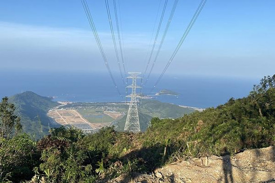Đóng điện đường dây 500kV mạch 3 đoạn Quảng Trạch - Dốc Sỏi