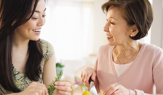 Vợ từng đối xử tệ bạc với mẹ chồng nhưng từ khi có con dâu hiếu thảo, thái độ đó đã thay đổi hoàn toàn