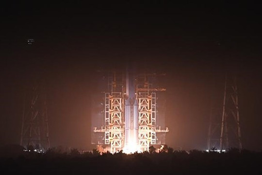 Tàu vũ trụ Thần Châu-14 "cập bến" module trung tâm Thiên Hòa
