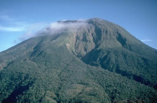 Philippines: Nâng mức cảnh báo nguy hiểm do núi lửa Bulusan phun trào