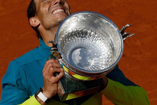 Rafel Nadal: Vị thần Roland Garros và sân đất nện