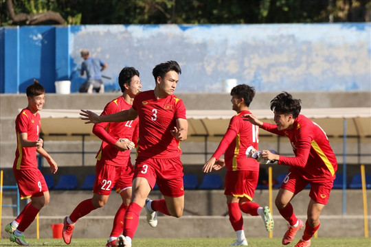 U23 Việt Nam đi nhầm sân tập, cầu thủ bị phạt vì... ngủ quên
