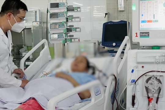 Thai phụ ngưng tim, mất 1 lít máu vì không biết mình mang thai 5 tháng