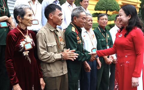 Phó Chủ tịch nước tiếp đoàn đại biểu người có công tỉnh Đắk Nông