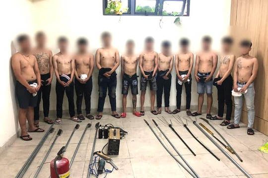 Đà Nẵng: 80 thanh, thiếu niên mang hung khí, hẹn nhau hỗn chiến trong đêm