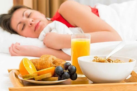 Thói quen khi ăn sáng giúp giảm cân