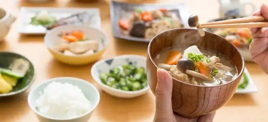 Chuyên gia giải mã cách ăn giúp người Nhật sống thọ, ít bệnh: Người Việt thừa sức làm được